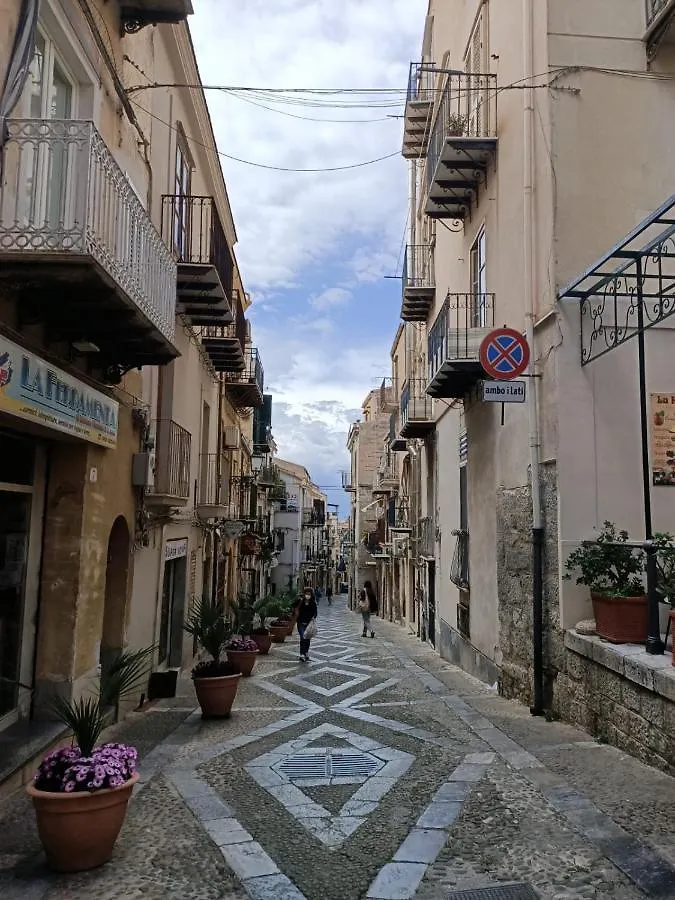Casa Spinuzza 4 Apartment Cefalu